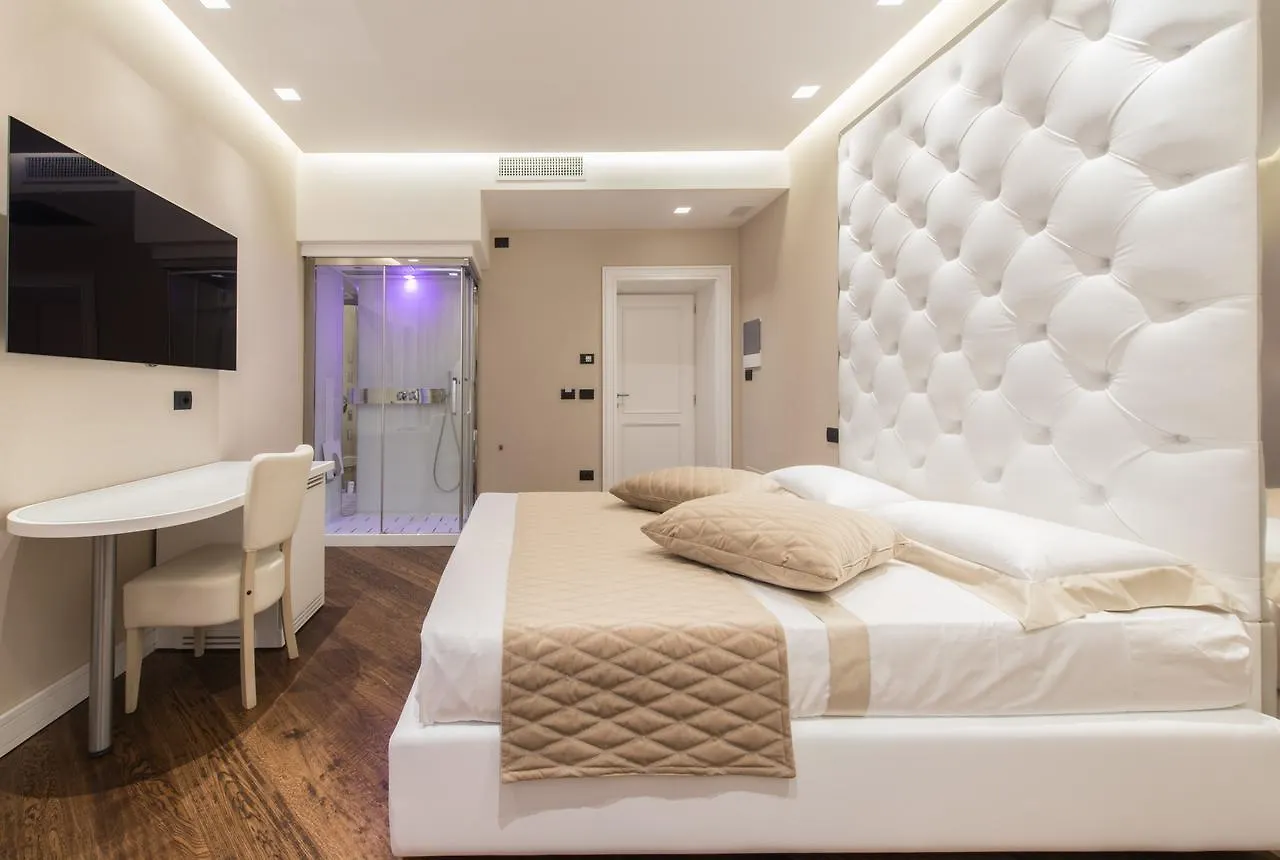 Πανσιόν Lux Suites In Roma