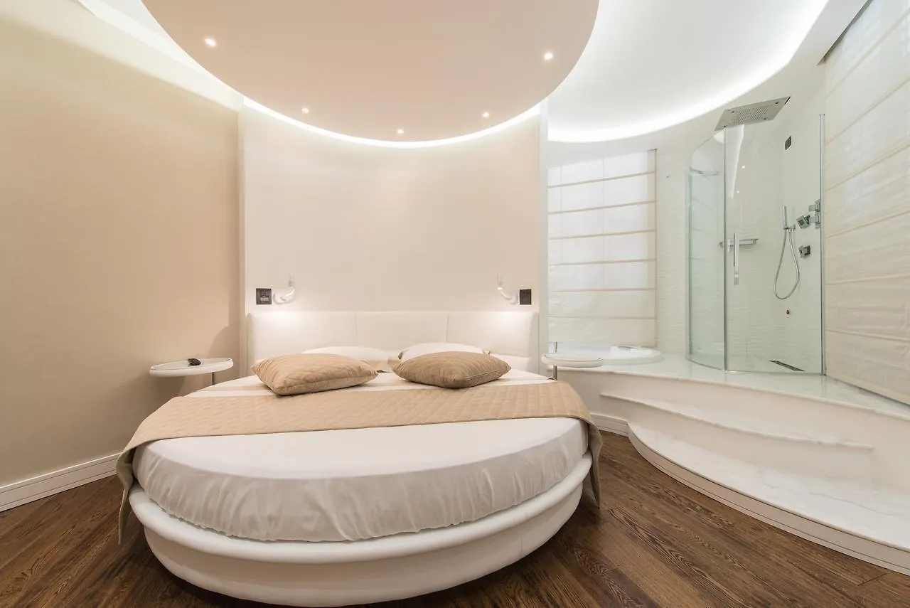 Lux Suites In Roma Πανσιόν