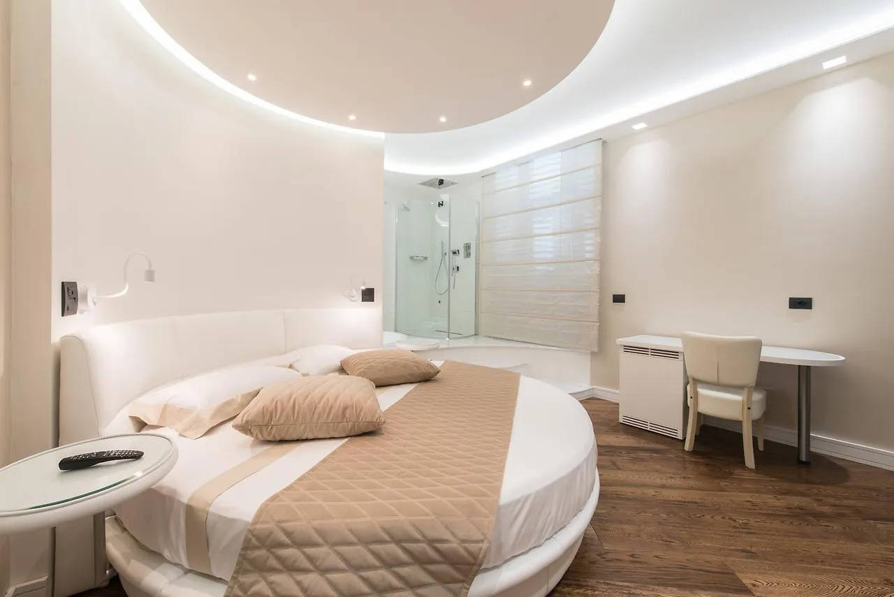 Lux Suites In Roma Ιταλία
